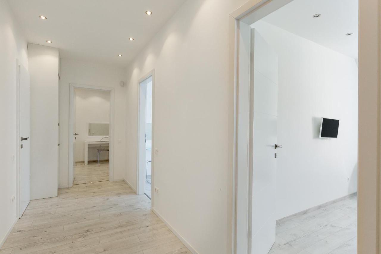 Budapest Central Square 2 Bedrooms Suite - Michaelides Voeroesmarty Square Residences Exteriér fotografie
