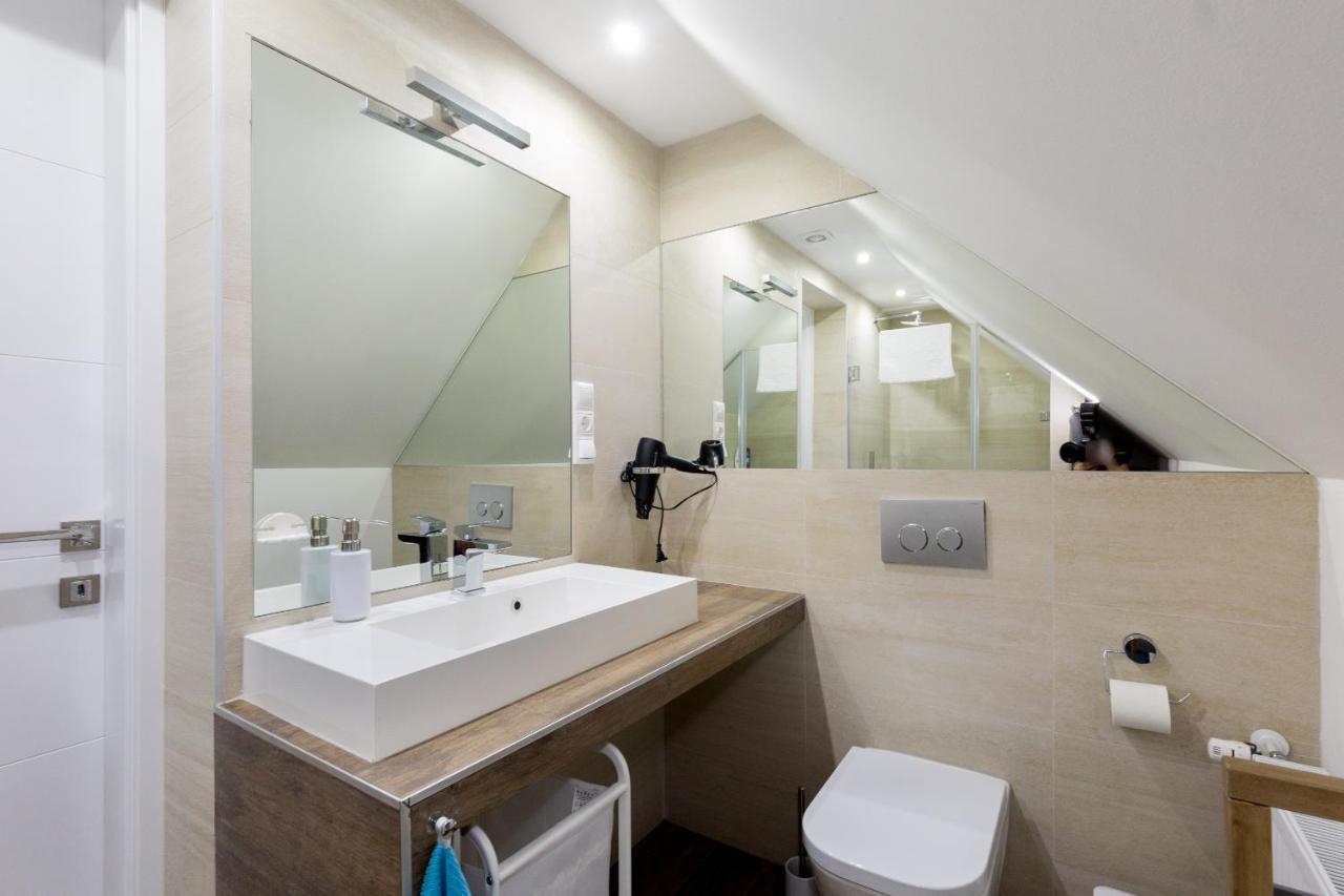 Budapest Central Square 2 Bedrooms Suite - Michaelides Voeroesmarty Square Residences Exteriér fotografie
